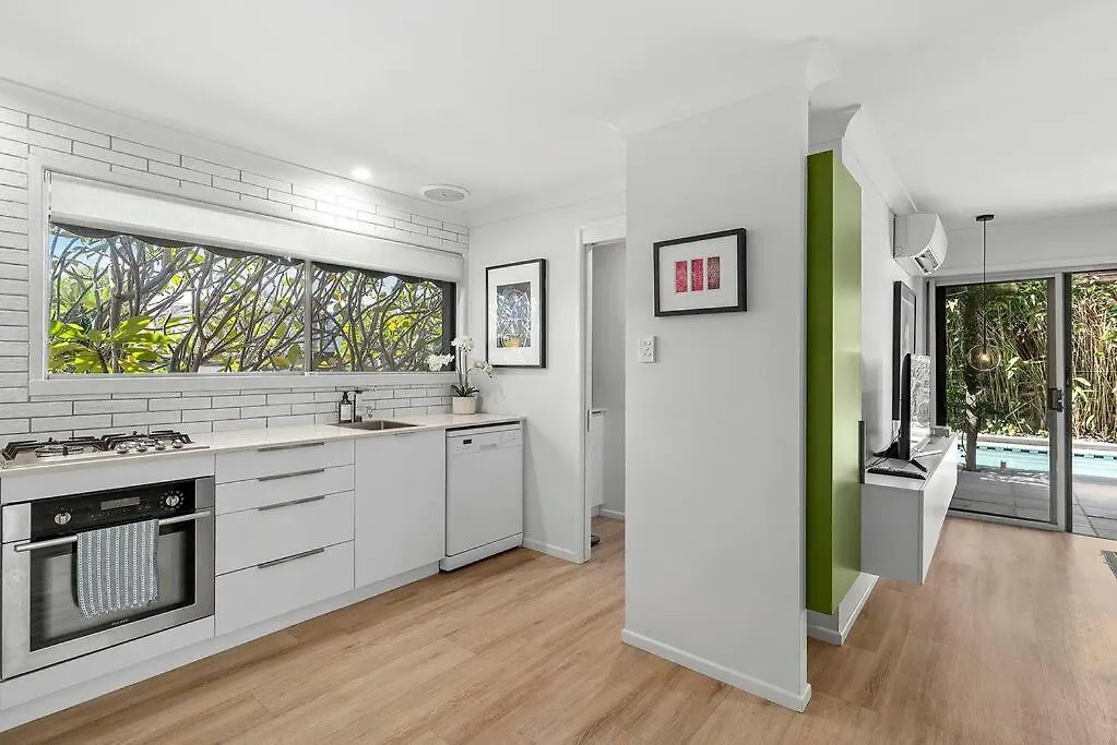 The Sanctuary! 1Bed, 1Bath, 1Car, Pool~Teneriffe Brisbane 0*,